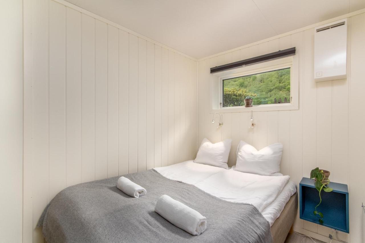 Spacious Two Bedroom Basement Apartment Flåm Extérieur photo
